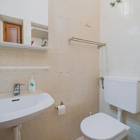 Ferienhaus Un Giardino Su Pareti - Goelba